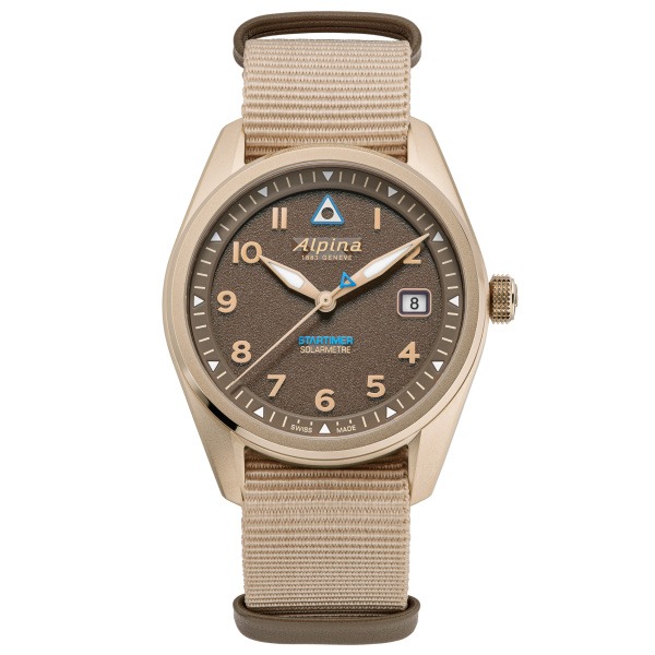 Alpina Startimer Pilot Solarmetre acier PVD champagne cadran brun bracelet NATO beige sable