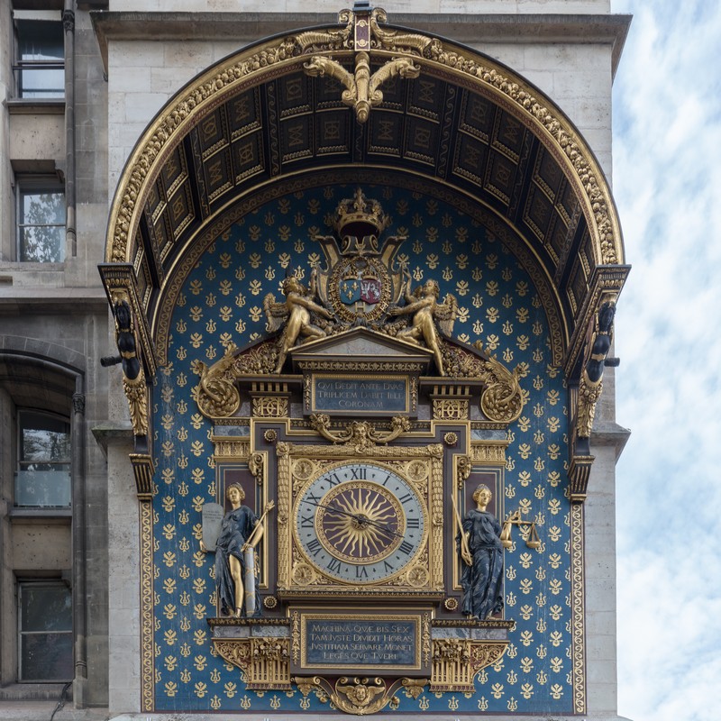 horloge palais charles V