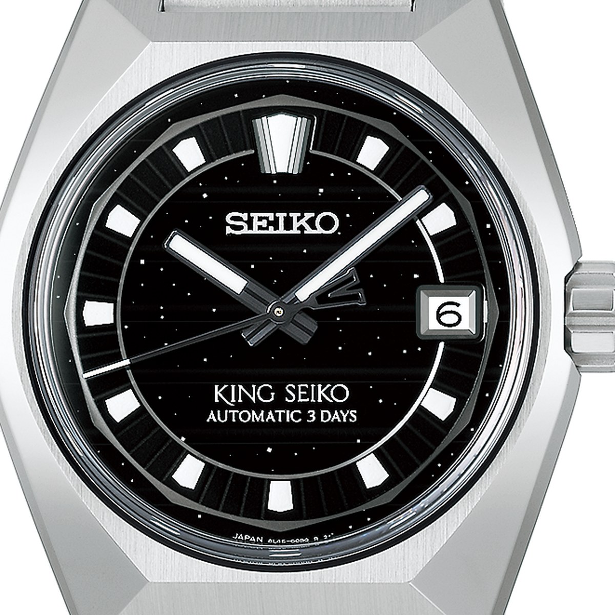 Cadran noir de la King Seiko VANAC HKF005J1, particules claires, rayures horizontales et anneau d'index dédié